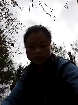 clara-cute online show from October 31, 2025, 1:39 am