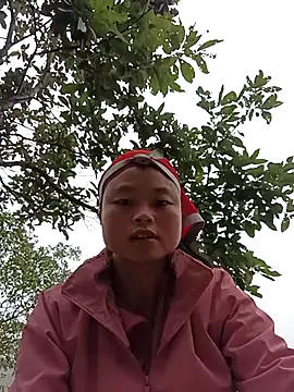 clara-cute online show from November 7, 2025, 12:21 am