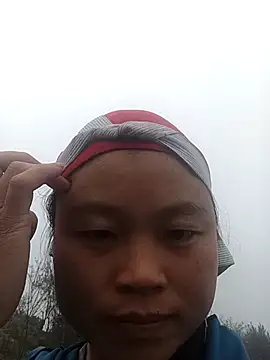 clara-cute online show from November 12, 2025, 12:11 am