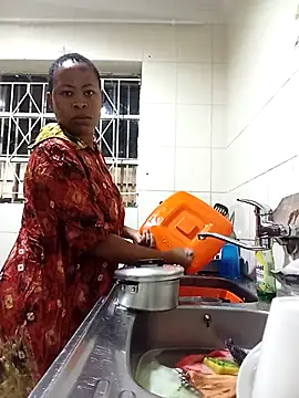 BubblyBeautiful online show from November 7, 2025, 1:00 pm