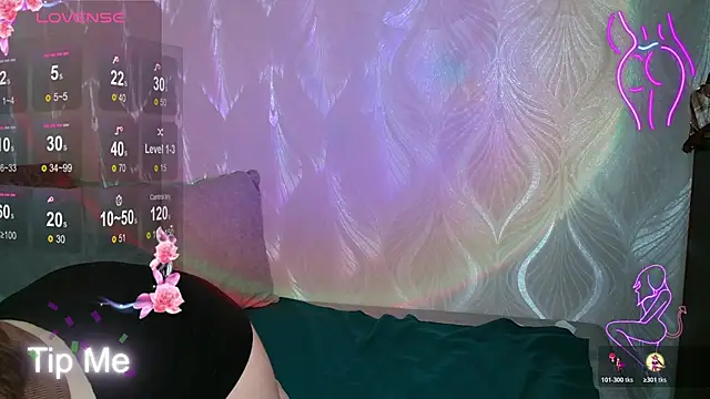 Snapshot of ViolettaMoll chatting on October 21, 2025, 5:57 pm ViolettaMoll online show from October 21, 2025, 5:57 pm