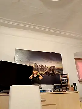 Casianantoonnio online show from October 24, 2025, 9:28 am