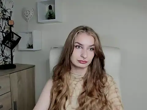 NinaBlond1 online show from October 1, 2025, 5:46 am