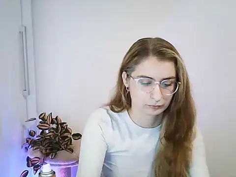 NinaBlond1 online show from January 9, 2026, 7:22 am