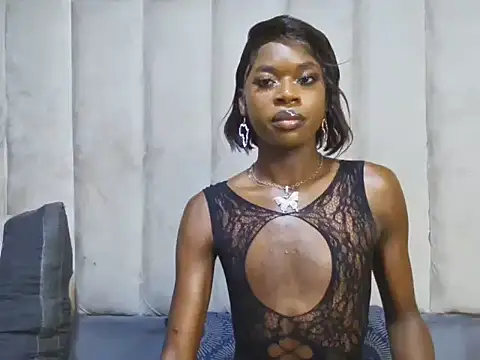 SexyBear012 online show from October 13, 2025, 11:05 pm