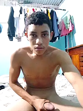 Snapshot of SalariedNudist chatting on October 20, 2025, 9:04 pm SalariedNudist online show from October 20, 2025, 9:04 pm