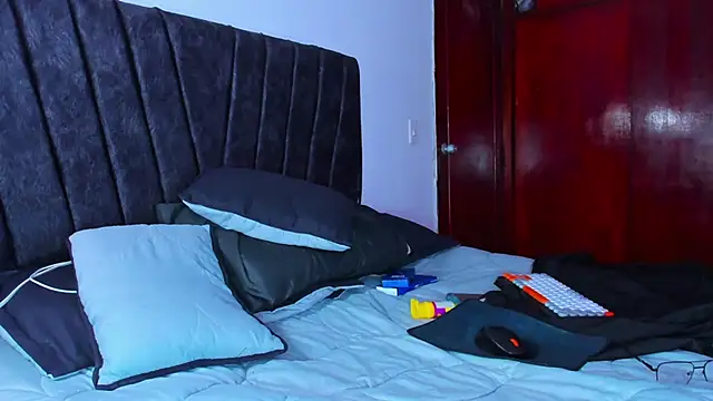 jei coxs online show from October 28, 2025, 11:58 am