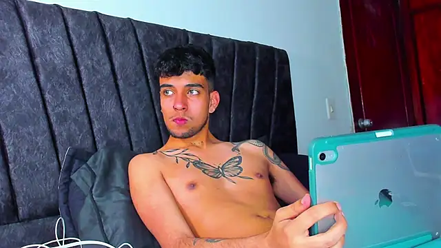 jei coxs online show from November 11, 2025, 1:33 pm