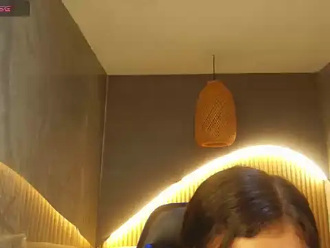 dany r  online show from September 26, 2025, 1:26 pm