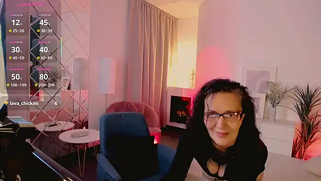 Snapshot of Irene_Marlow chatting on September 24, 2025, 5:44 am Irene Marlow online show from September 24, 2025, 5:44 am