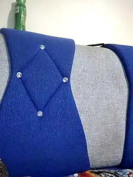 sweetqueen143 online show from November 13, 2025, 5:01 pm