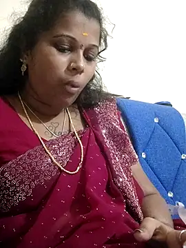 sweetqueen143 online show from January 11, 2026, 2:11 pm