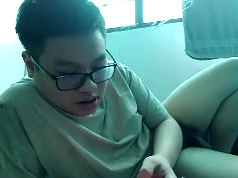 loveninja online show from March 21, 2026, 3:44 am