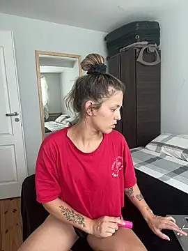 xvalentinaof online show from February 5, 2026, 8:24 pm