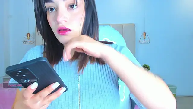 Snapshot of Maddy_Rouse1 chatting on October 9, 2025, 3:59 am Maddy Rouse1 online show from October 9, 2025, 3:59 am