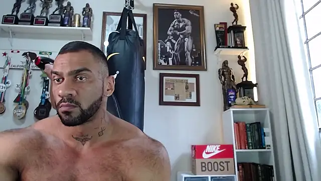 henryhadesflirt online show from October 30, 2025, 7:47 pm