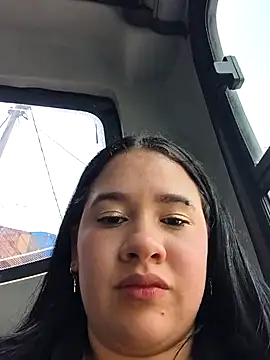 Snapshot of Cloe_27 chatting on October 22, 2025, 7:02 pm Cloe 27 online show from October 22, 2025, 7:02 pm