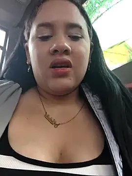 Snapshot of Cloe_27 chatting on October 23, 2025, 7:56 pm Cloe 27 online show from October 23, 2025, 7:56 pm