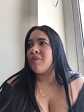 Snapshot of Cloe_27 chatting on October 25, 2025, 5:30 pm Cloe 27 online show from October 25, 2025, 5:30 pm