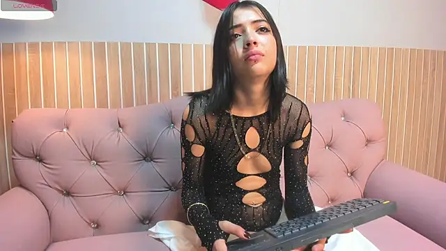 IvyWest  online show from September 24, 2025, 7:39 pm