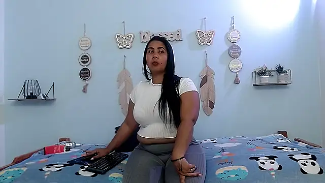 evannesanicol08 online show from October 16, 2025, 2:07 pm