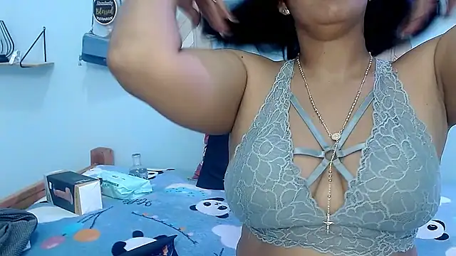 evannesanicol08 online show from October 29, 2025, 1:57 pm