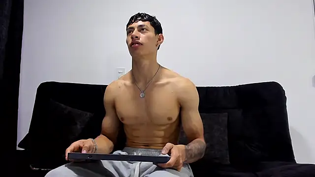 jey cox23 online show from December 19, 2025, 11:06 am