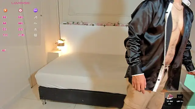 Snapshot of LandonRush5 chatting on September 21, 2025, 7:48 pm LandonRush5 online show from September 21, 2025, 7:48 pm