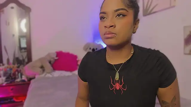 Snapshot of camilafoox7 chatting on October 13, 2025, 6:41 pm camilafoox7 online show from October 13, 2025, 6:41 pm