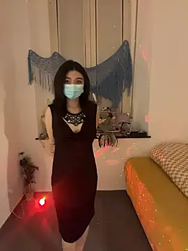 fioralba online show from October 21, 2025, 8:42 pm