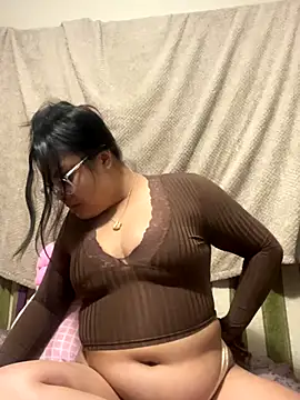 kiaradanielaxx online show from October 10, 2025, 4:44 am