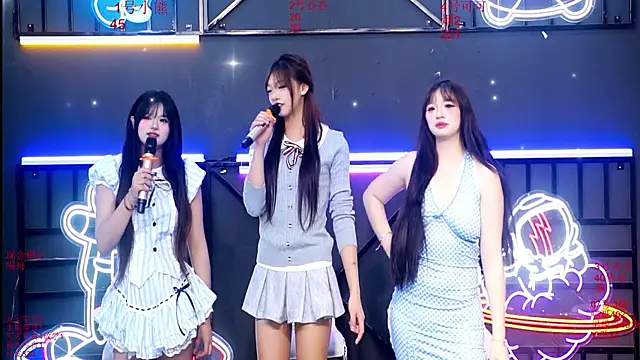 Shinygirls 777 online show from October 2, 2025, 12:39 am