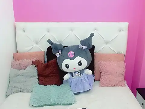 Snapshot of x_daniiela_x chatting on November 13, 2025, 8:52 pm x daniiela x online show from November 13, 2025, 8:52 pm