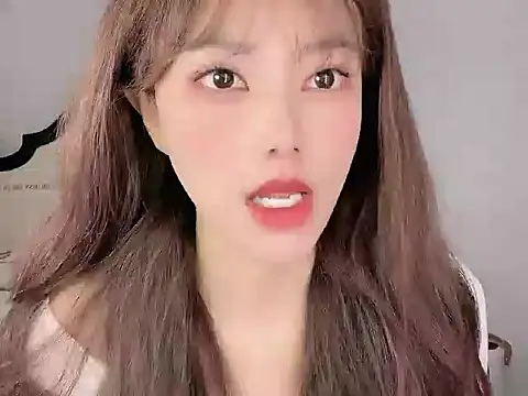 Snapshot of Thalia1149 chatting on October 22, 2025, 5:41 am Thalia1149 online show from October 22, 2025, 5:41 am