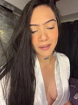 Snapshot of liahouses chatting on January 12, 2026, 12:16 am liahouses online show from January 12, 2026, 12:16 am