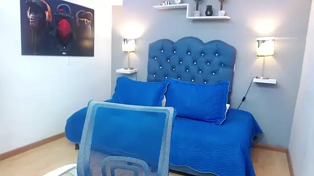 scarlett and justin online show from November 12, 2025, 3:07 am