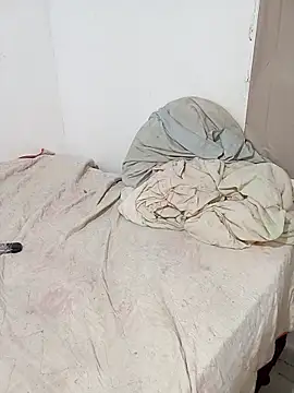 casado031999 online show from November 10, 2025, 6:18 pm