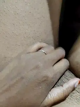 auntybbk online show from October 12, 2025, 4:22 am