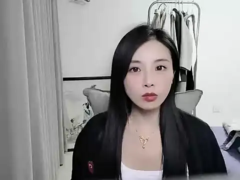 Mien-MM online show from October 18, 2025, 1:45 pm