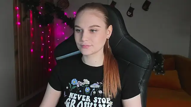 AriaWell online show from December 22, 2025, 5:21 pm