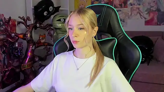 MiaGraces online show from October 29, 2025, 6:09 pm