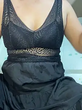 Min-sexy01 online show from November 8, 2025, 3:45 pm