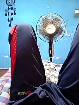 Snapshot of ashenerantha chatting on November 23, 2025, 2:11 am ashenerantha online show from November 23, 2025, 2:11 am