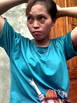 Halyy xx online show from September 30, 2025, 7:02 am