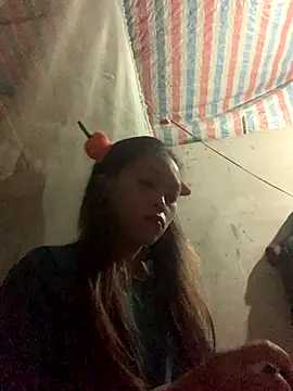 Halyy xx online show from October 10, 2025, 11:48 pm