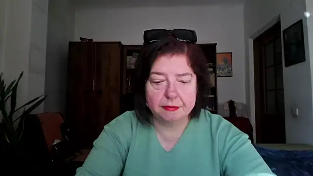 Violet Pulse online show from April 6, 2026, 8:37 am