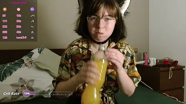 Snapshot of HardNerdVoid chatting on November 6, 2025, 8:32 pm HardNerdVoid online show from November 6, 2025, 8:32 pm