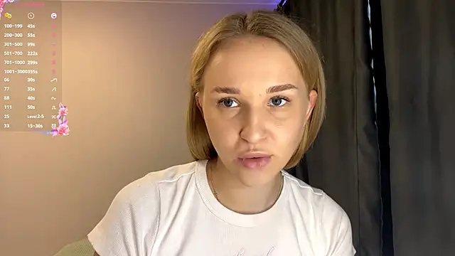 TanekaBoitel online show from October 13, 2025, 10:37 am