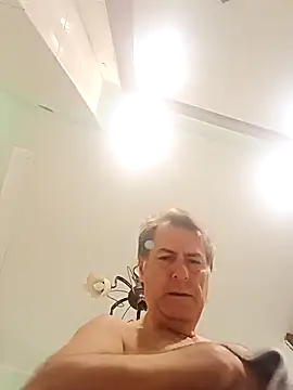 sayeaprayer65 online show from October 17, 2025, 3:31 am