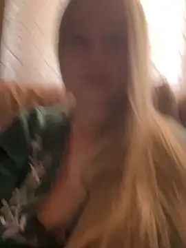 B i r d i e online show from September 28, 2025, 11:04 am